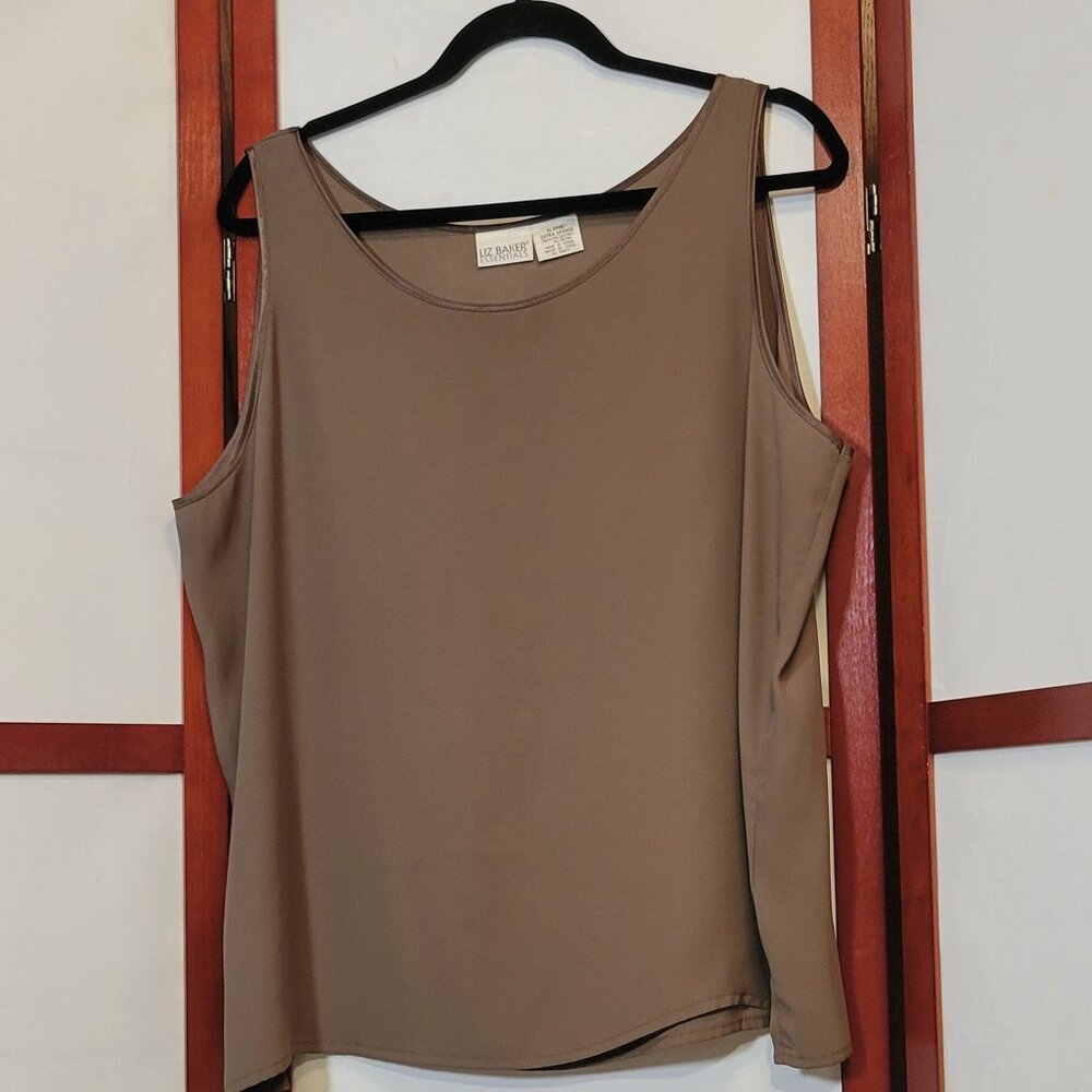 Liz Baker Essentials Shell - XL